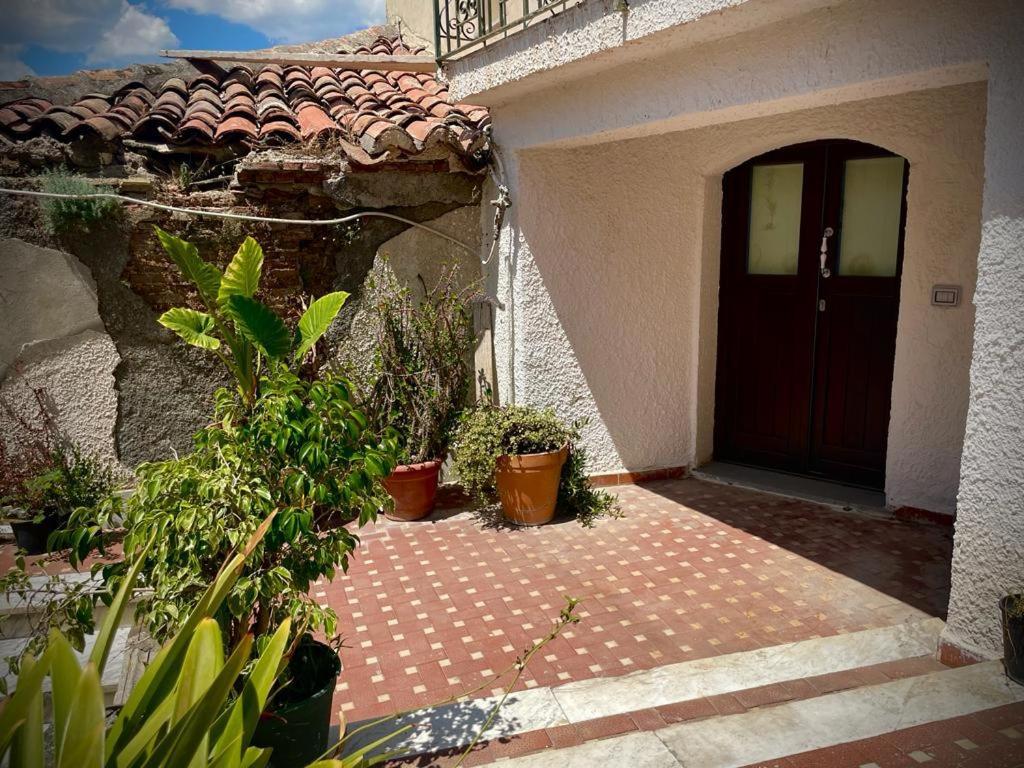 La Casina Di Venere Hotel Savoca Exterior photo